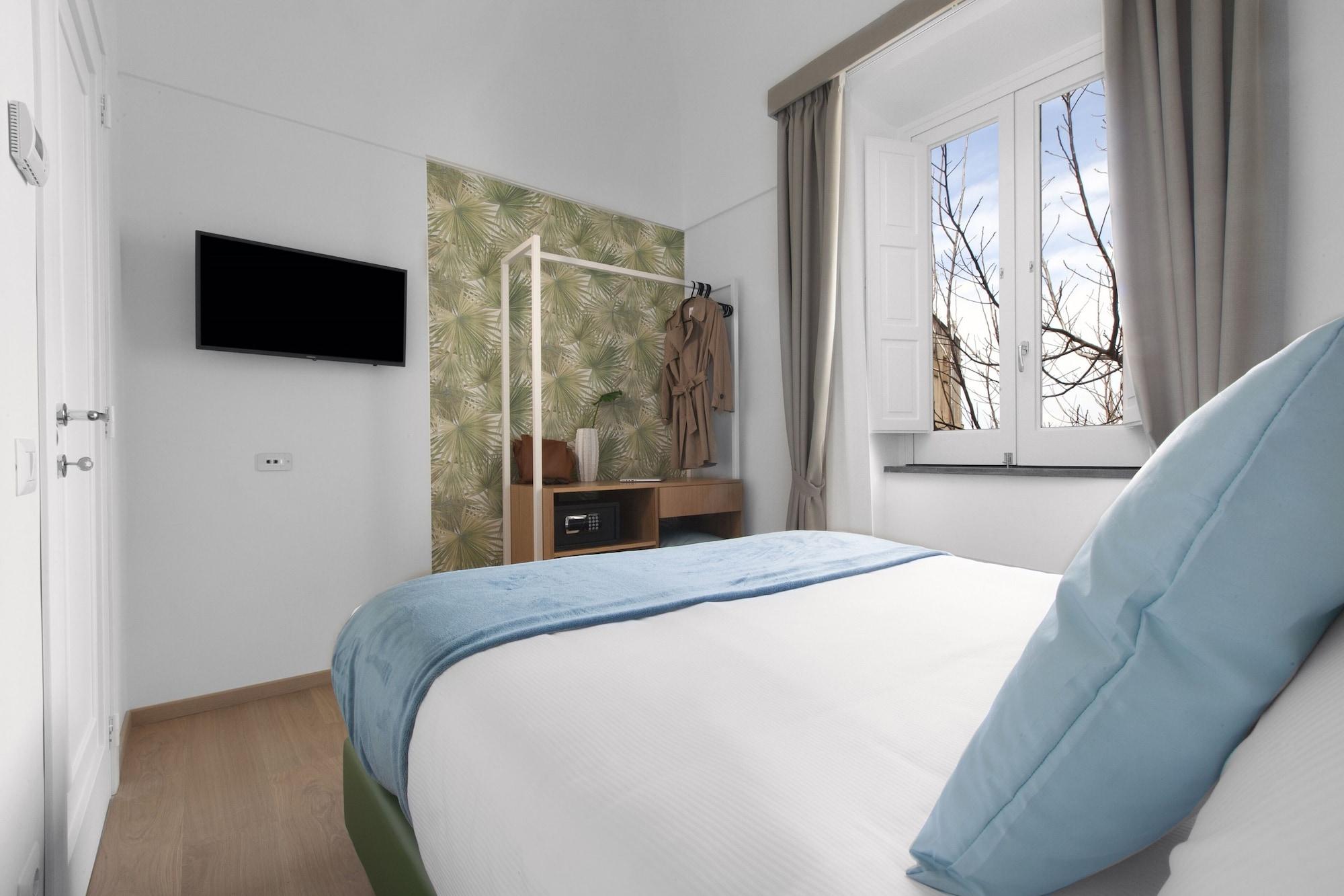 Unconventional Sorrento Coast Hotel Sant'Agnello
