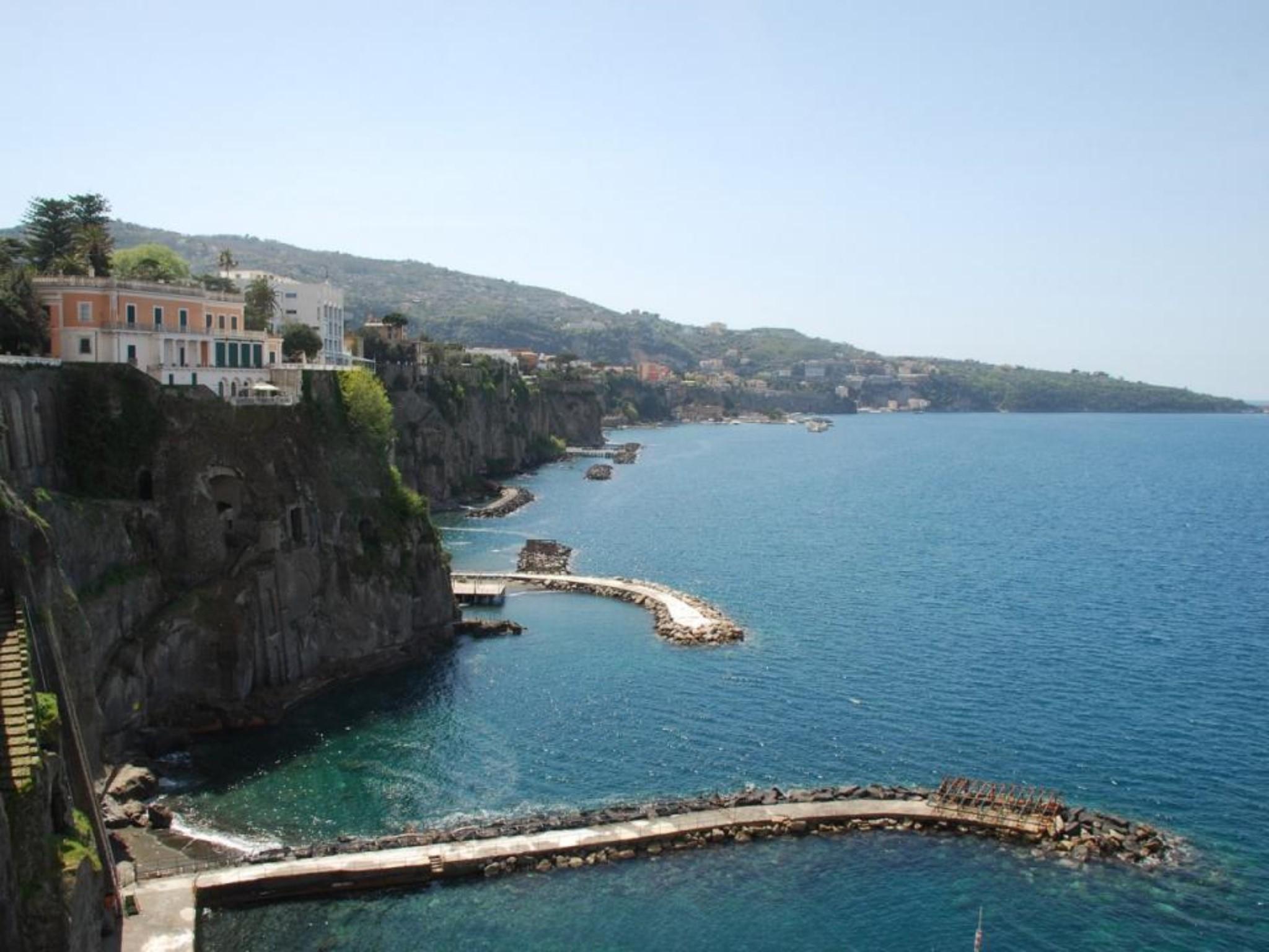 Unconventional Sorrento Coast 3*